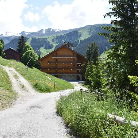 De Montagne Pour 2 Pers, Pistes Et Commerces A 100m, - Fr-1-180-5